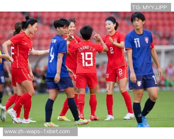 现代制铁女足与水原FCM女足激战正酣争夺女足联赛荣耀之战